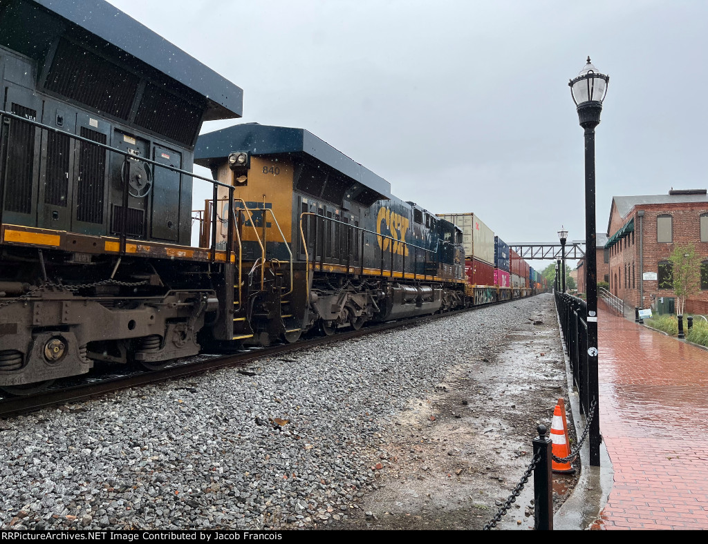 CSX 840